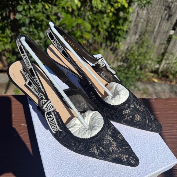 Christian Dior Slingback Pump - Picture 2 of 12